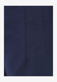 Unausgewählt, midnight