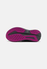 HOKA MACH 6 - Laufschuh Straße - black/fuchsia