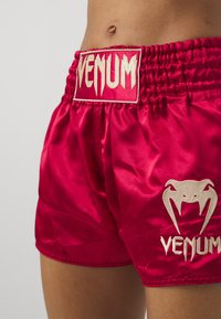 Venum CLASSIC MUAY THAI SHORT - Športne kratke hlače - bordeaux/gold