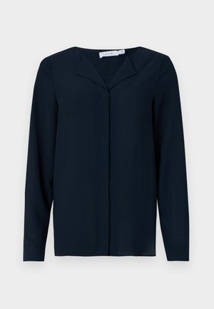 Navyblauwe blouse met lange mouwen gemaakt van lichte stof, met een v-hals, knoopsluiting en een zachte textuur.