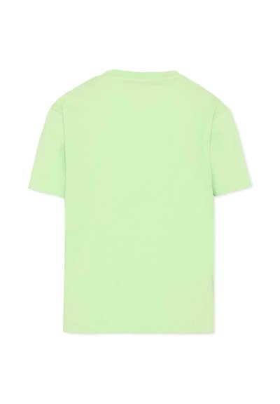 T-shirt à manches courtes de couleur vert clair uni, posé à plat, montrant le côté dos avec un col rond.