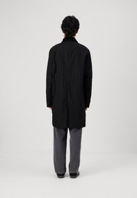 Selected Homme SLHWALTER WAXED - Short coat - black