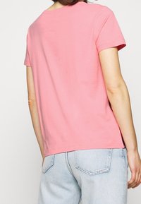 Tommy Hilfiger T-shirts print - pink