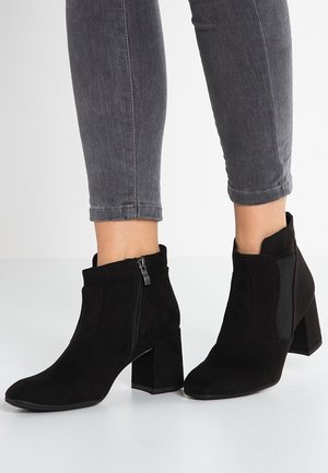 Botines bajos - black