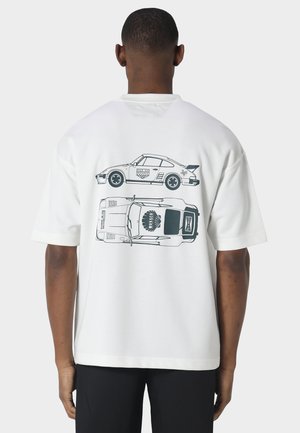 Pas de Monaco, SLANTED T-SHIRT - Print T-shirt - off white