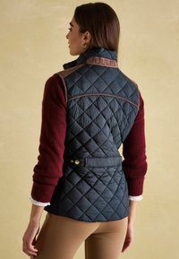 Tom Joule REGULAR FIT - BRAEMAR LUXE SHOWERPROOF DIAMOND QUILTED - Veste - navy