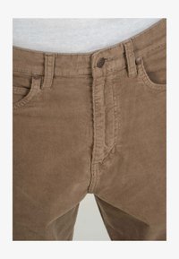 Unselected, lichen square cord