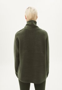 ARMEDANGELS HAARLEEN - Fleece trui - light carbon green