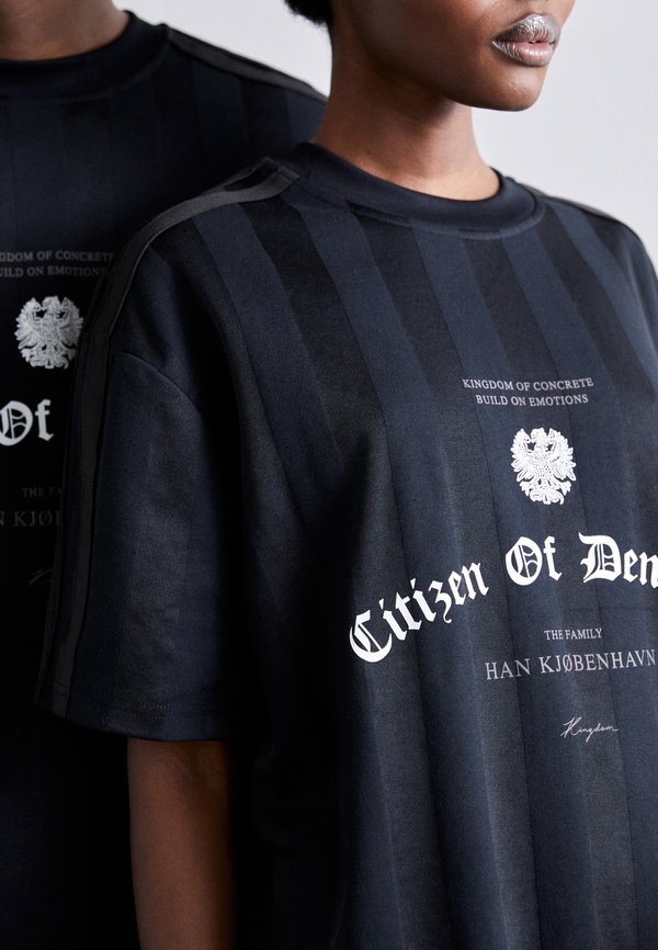 FOOTBALL TEE UNISEX - Print T-shirt4