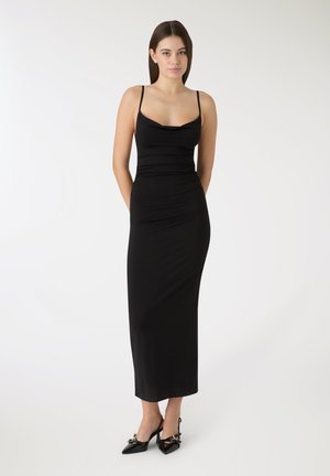 - Sukienka z dżerseju