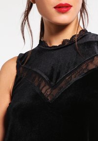 Even&Odd Sukienka letnia