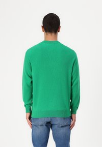 Lacoste Vesta - calathea