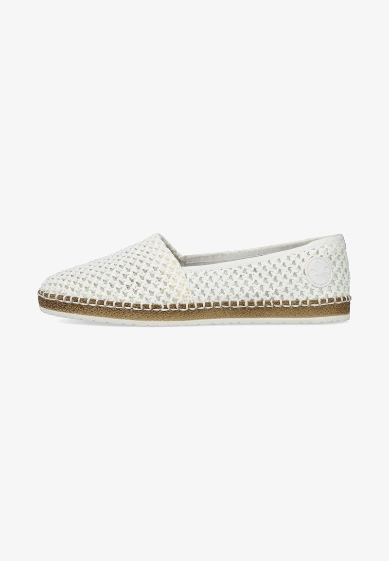 Chaussure blanche à enfiler en tissu tissé avec une tige texturée, une semelle en caoutchouc et une bordure cousue contrastante le long du bord. Présente un accent de logo rond.