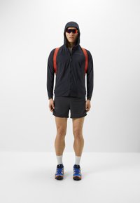 Klättermusen HOODED JACKET  - Softshell-jope - black