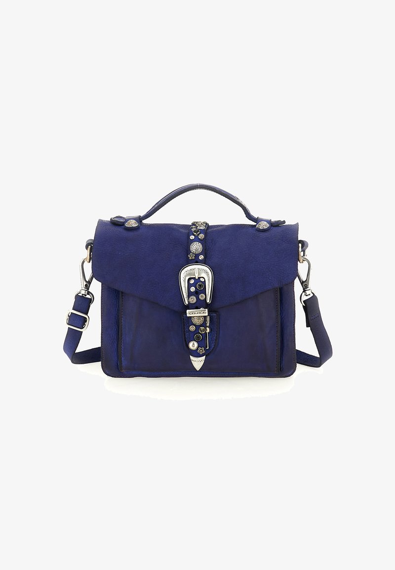 Borsa a mano in pelle blu navy con patta, fibbia decorativa e accenti metallici. Presenta una maniglia superiore e una tracolla rimovibile.