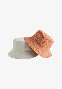 Ei valittu, burgundy ecru