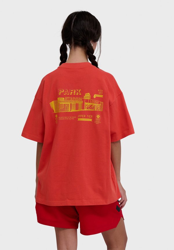 LOOSE BEES STADIUM - Print T-shirt4