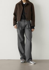 Massimo Dutti Übergangsjacke - dark brown
