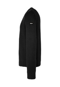 Czarny dziergany sweter z prążkowaną fakturą, długimi rękawami i dopasowanym krojem. Posiada małe logo marki na lewym ramieniu.