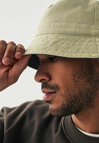 Next 4 PACK  - REGULAR FIT - Hattu - sage green navy blue