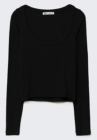 Top corto a maniche lunghe nero realizzato in tessuto a costine. Presenta un ampio scollo rotondo e una silhouette aderente, con una texture liscia e senza hardware visibile.