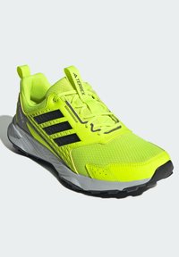 Adidas Terrex TRACEFINDER - Trail hardloopschoenen - lucid lemon   core black   charcoal solid grey
