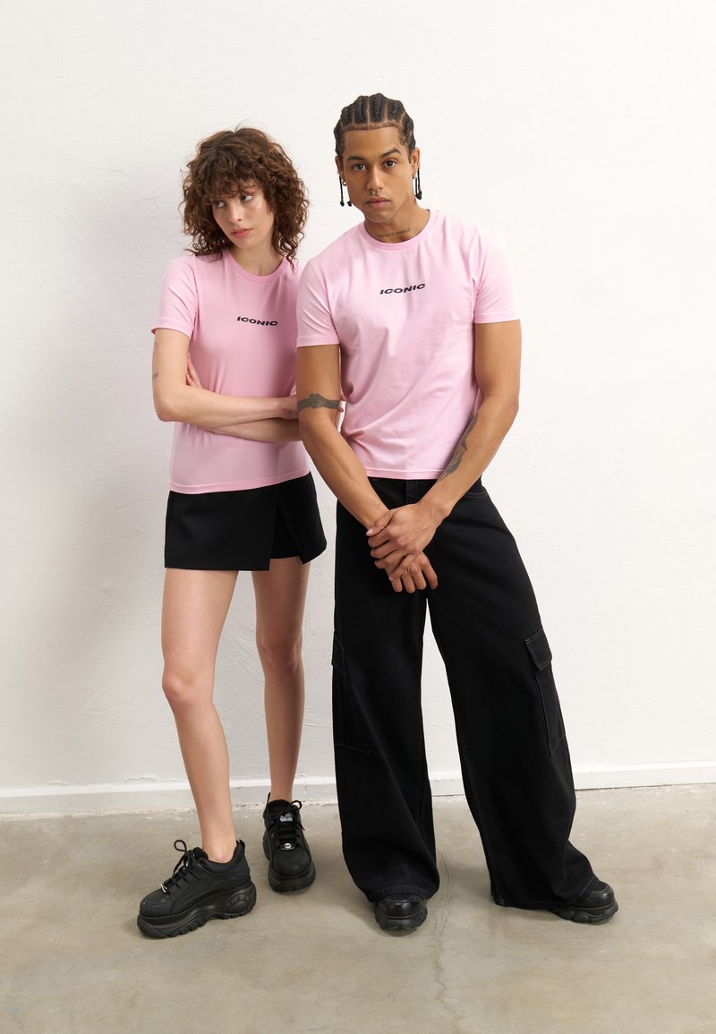 YOURTURN UNISEX - Triko s potiskem - pink