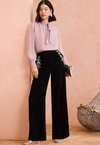 Love & Roses HAND EMBELLISHED WIDE LEG - Housut - black velvet