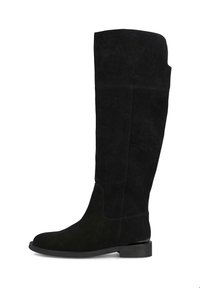 Bottine noire en daim à hauteur de genou avec un bout arrondi, un talon plat et une texture lisse. Présente une silhouette épurée et des détails de couture minimalistes.