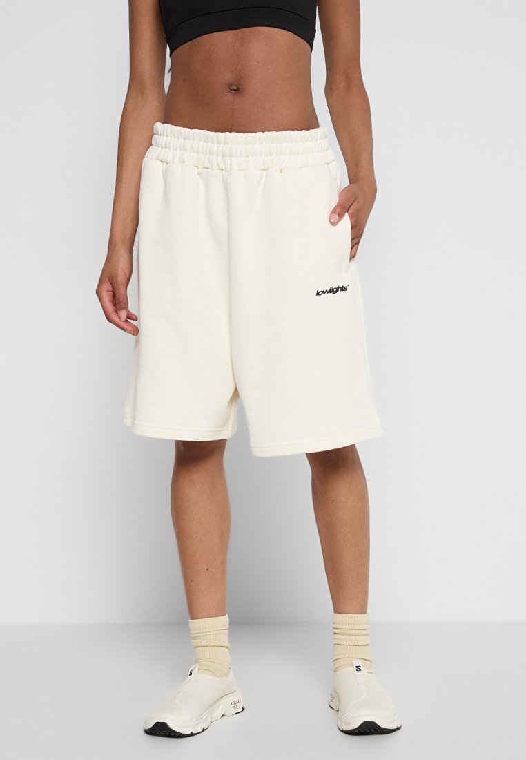 LOW LIGHTS STUDIOS® Shorts beige