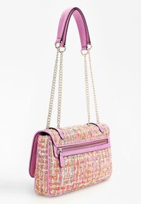 Torebka z wielokolorowego tweedu z różowymi skórzanymi akcentami, łańcuszkowym paskiem oraz kieszonką na zamek z przodu. Kompaktowy prostokątny kształt.