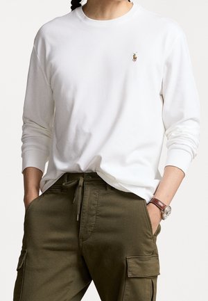 Long sleeved top - white