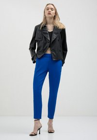 Calliope CAPRI IN - Chino - blu