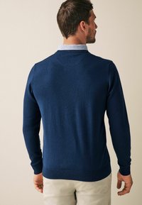 Next MOCK CREW - Stickad tröja - navy blue mini cable