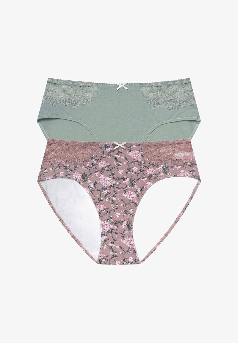 Zwei Paare Damenunterwäsche. Eine ist grün mit Spitze; die andere ist rosa mit floralem Muster, aus weichem Stoff und mit einer dekorativen Schleife.