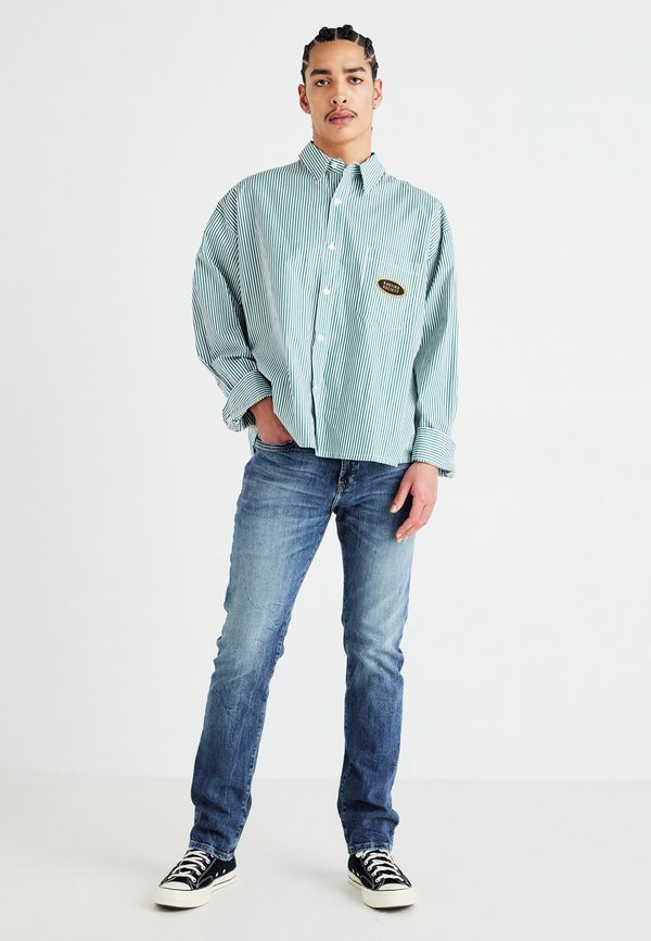 HOLLYWOOD MID RISE - Straight leg jeans - savius undamaged wash4