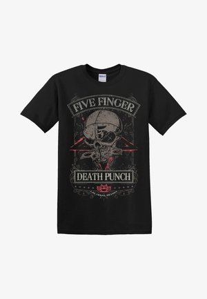 Camiseta de algodón negra con un diseño gráfico que presenta un cráneo, una estrella y el texto "Five Finger Death Punch" en tonos grises y rojos.