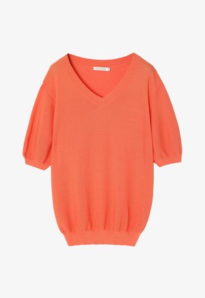 Koraalrode V-hals trui met korte pofmouwen, geribde zoom en een textuurgebreide stof. Licht en ademend ontwerp.