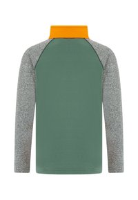 Dlhý rukáv s telom v zelenej farbe, šedými raglánovými rukávmi a oranžovým golierom. Hladká tkanina bez viditeľných vzorov alebo hardvéru.