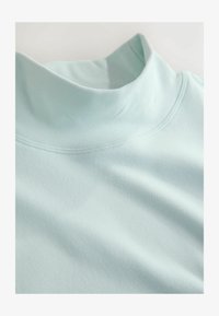 Nevybráno, light blue