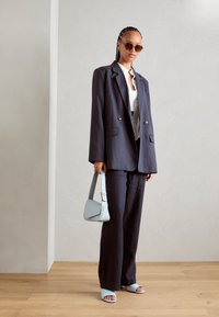 Marc O'Polo PANTS JOGGER STYLE STRAIGHT LEG MEDIUM WAIST DRAWSTRING - Pantaloni - deep blue sea