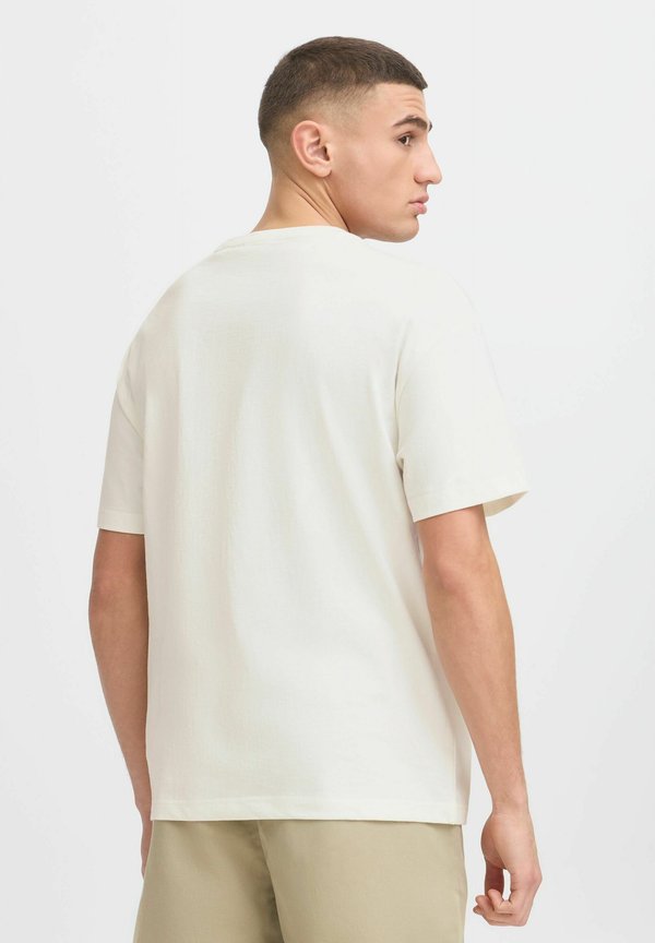 SDPAVAN - Print T-shirt2