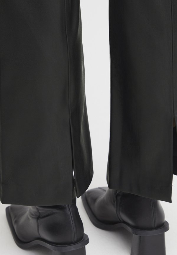 IHCaziva - Trousers2