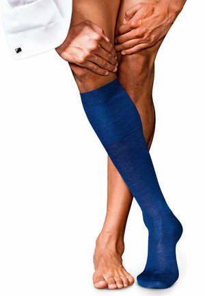 No. 6 - Podkolanówki