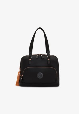 Borsa tote in nylon nero con doppi manici superiori, dettagli in zip color oro rosa, tasca frontale e un pendente color beige attaccato. Logo circolare sul davanti.