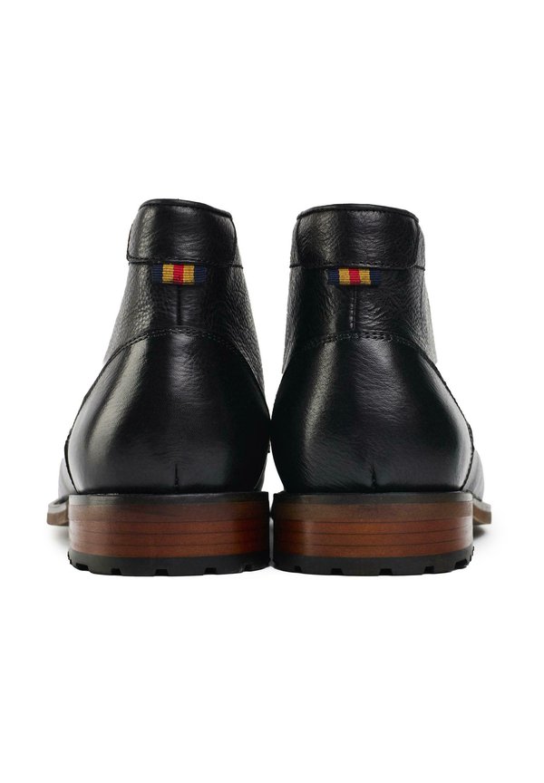 CRAFTED DRILL CHUKKA - Lace-up ankle boots3
