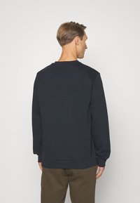 Lyle & Scott EMBROIDERED CREW NECK - Felpa - dark navy