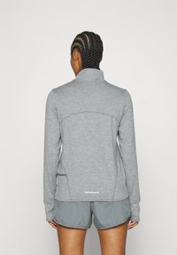 Nike Performance SWIFT - Top dugih rukava - smoke grey
