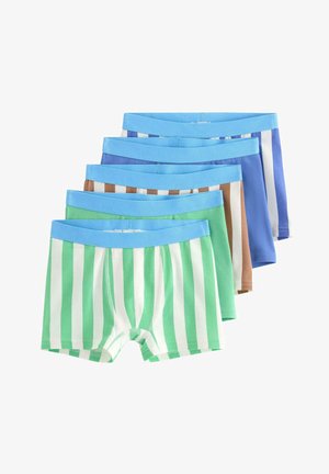 Fem par drengeboxershorts med blå taljebånd i grøn/hvide striber, ensfarvet grøn, brun/hvide striber, ensfarvet blå og blå/hvide striber.