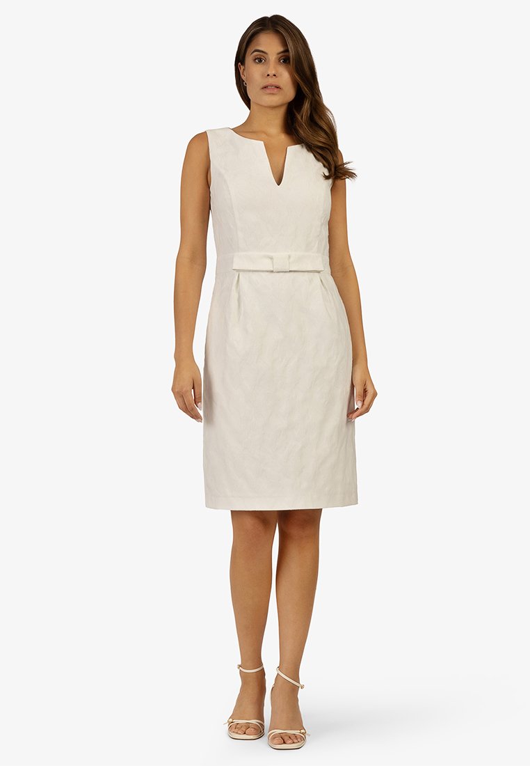 Apart Glamour Cocktailjurk crème Apart Glamour Cocktailjurk crème